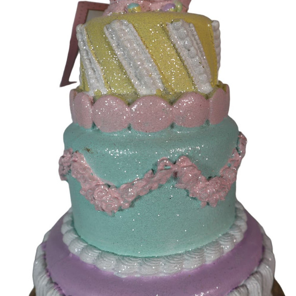 Cupcakes and Cashmere Easter Bunny Tiered Cake Decor - Picture 4 of 7